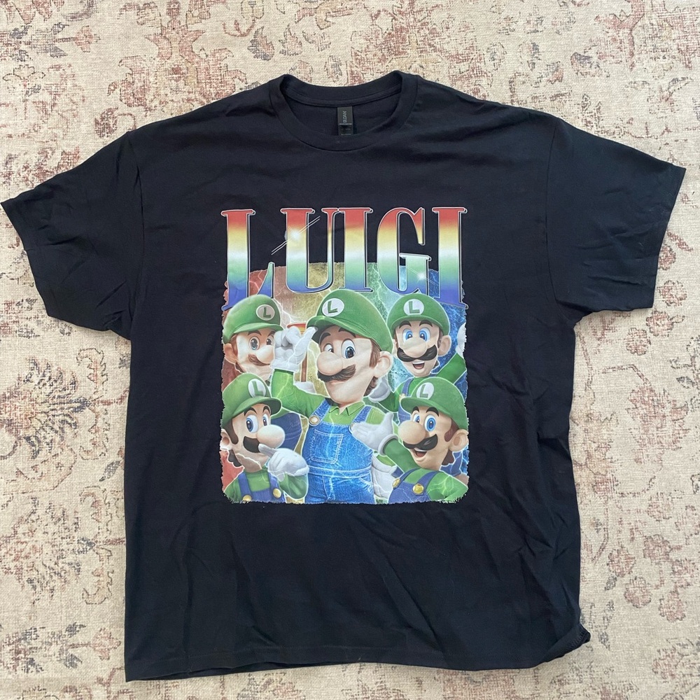 Mario Cart Luigi Black Shirt